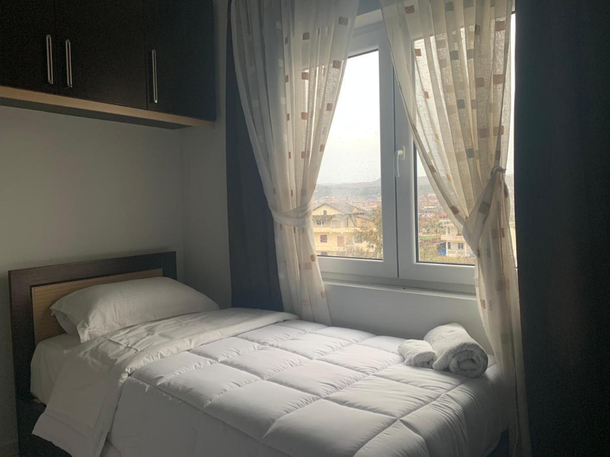 Hotel Anxhelo Kuçovë Exteriér fotografie