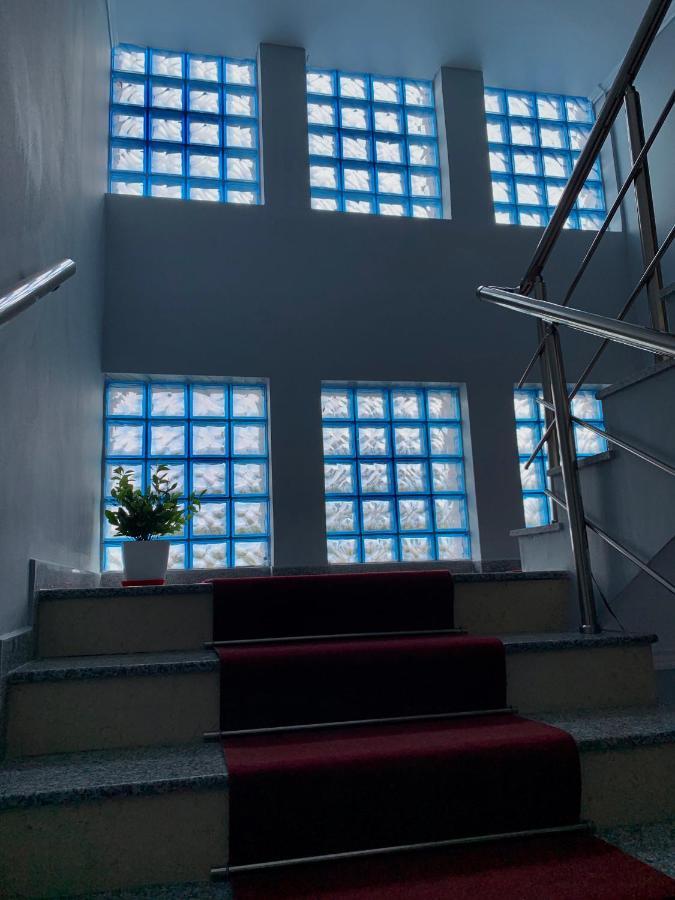 Hotel Anxhelo Kuçovë Exteriér fotografie